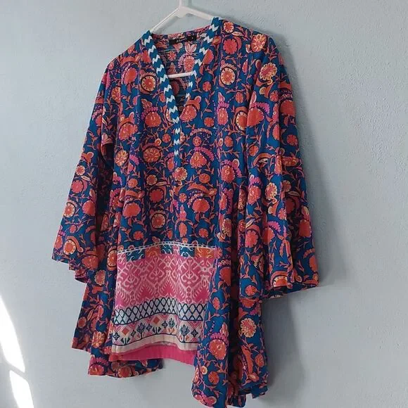 Khaadi Women's Intricate Multicolor Damask Print Shark Hem Trapeze Top - Picture 3 of 9